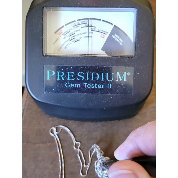 White Topaz Sterling Silver 925 Detachable Pendant Raised Layered 3D Blingy - Picture 11 of 11